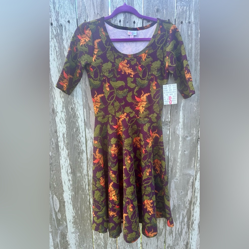 NWT • LULAROE • NICOLE DRESS • PURPLE • FLORAL • PAISLEY • SIZE SMALL